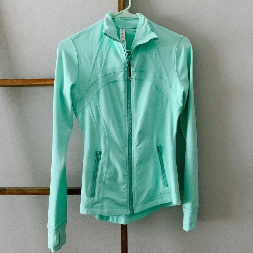 Size 6, Lululemon Define Jacket, like new